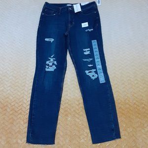 Women's Old Navy Rockstar Super Skinny Distressed Ankle Jeans Size 8. NWT $54.99